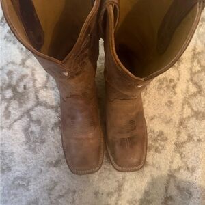 Idyllwind Tan and Brown Leather Boots